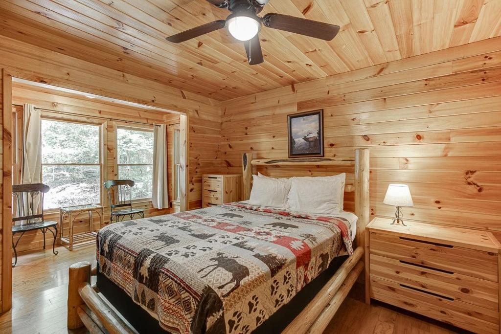 Cabin With Jacuzzi & Hydrotherapy Spanear Helen Cleveland Esterno foto