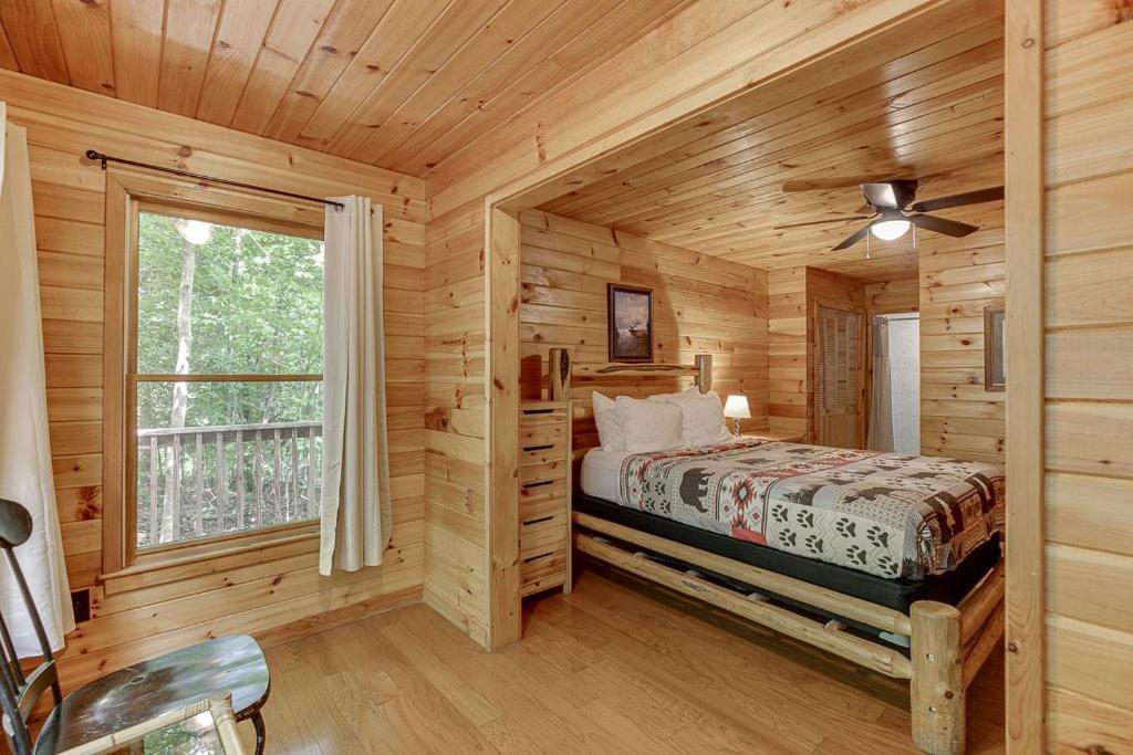 Cabin With Jacuzzi & Hydrotherapy Spanear Helen Cleveland Esterno foto